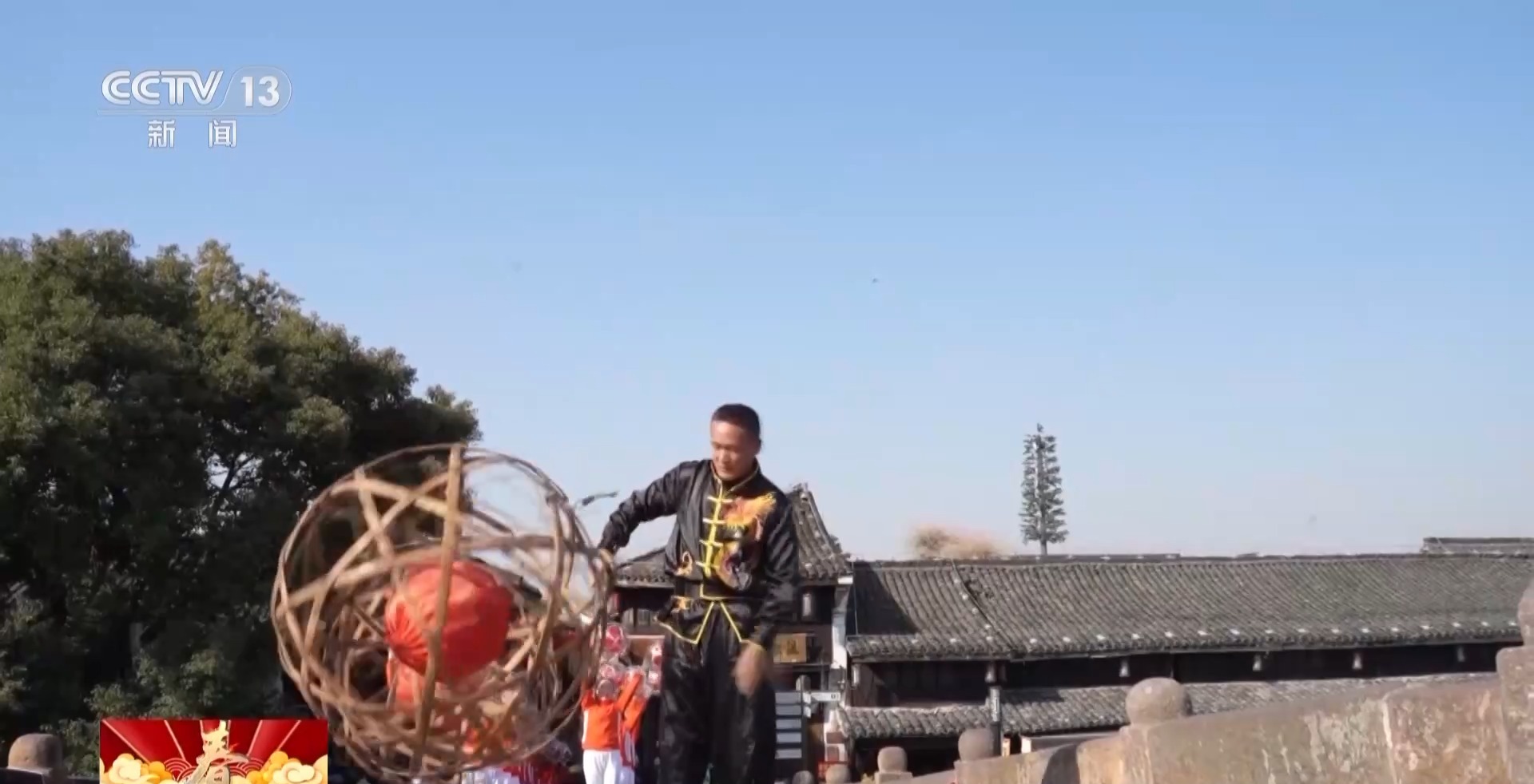 逛廟會、賞花燈、劃龍舟 首個“非遺”春節(jié)全國各地年味濃(圖6)