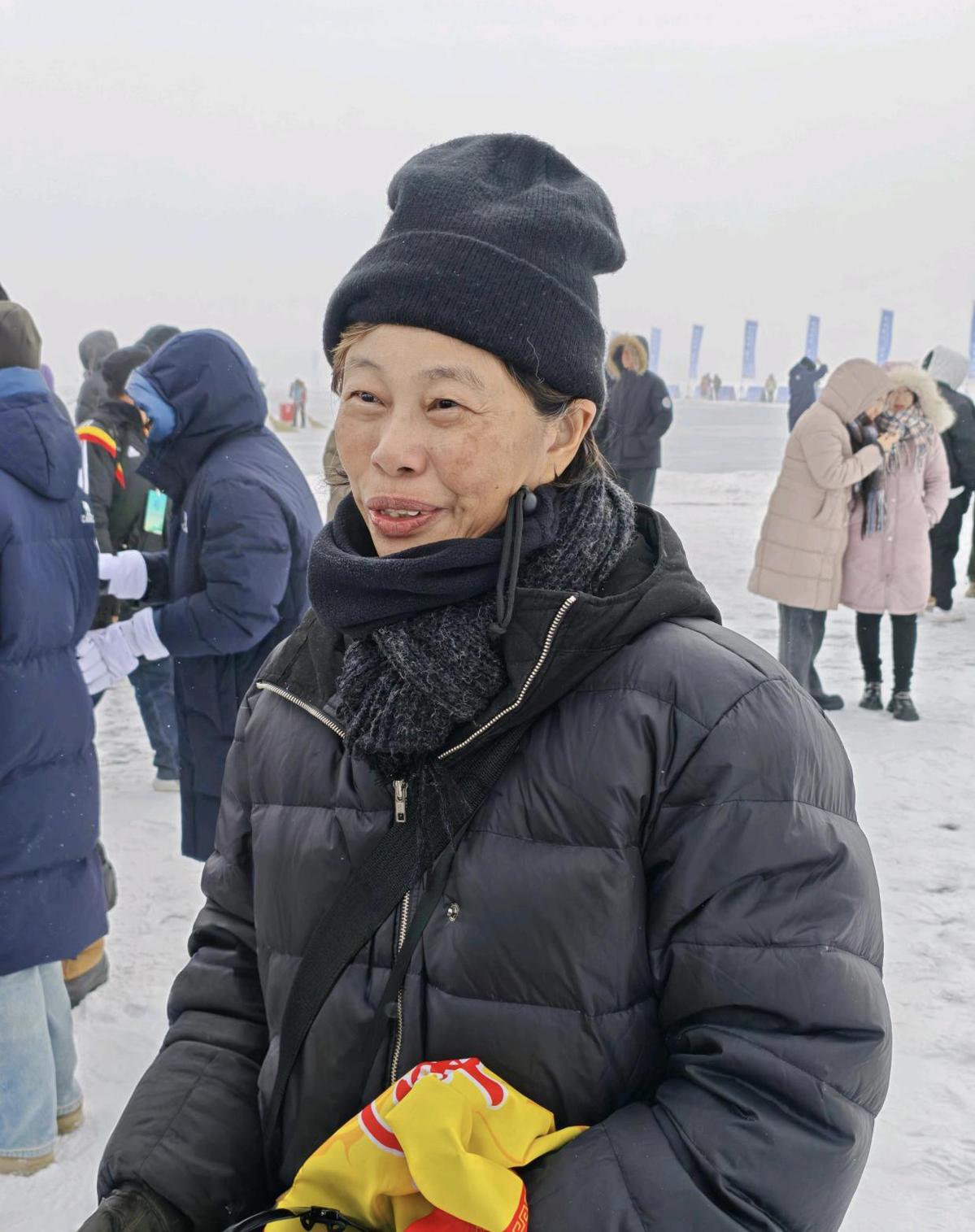 冰雪上的龍舟盛宴：首屆賽里木湖全國(guó)冰上龍舟邀請(qǐng)賽 點(diǎn)燃新疆冰雪運(yùn)動(dòng)熱潮(圖2)