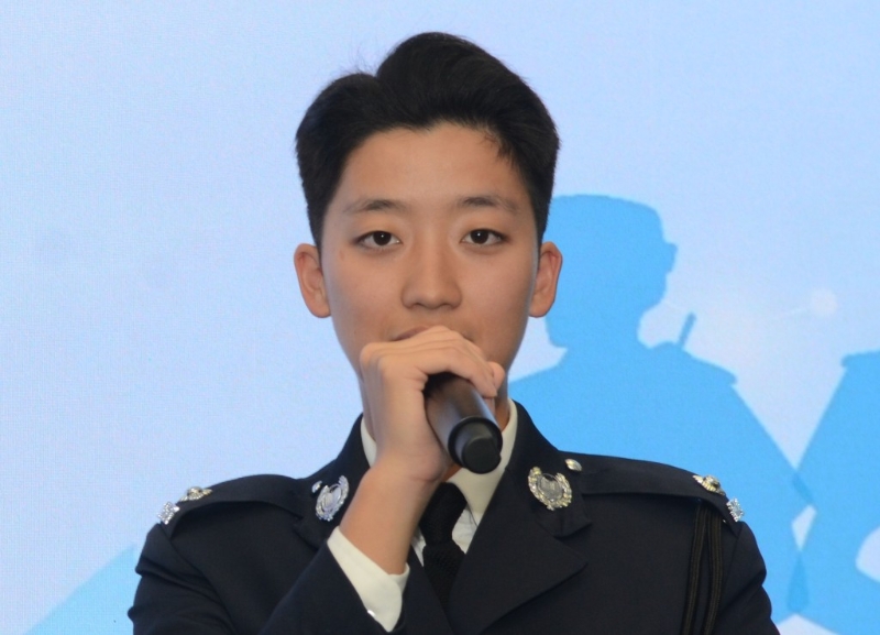 警察學院結(jié)業(yè)會今舉行美國軍校畢業(yè)生回流從警：我是中國人(圖6)