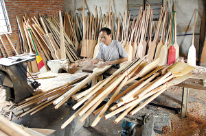 東莞中堂非遺大作：龍舟制作技藝的崛起與傳承(圖1)