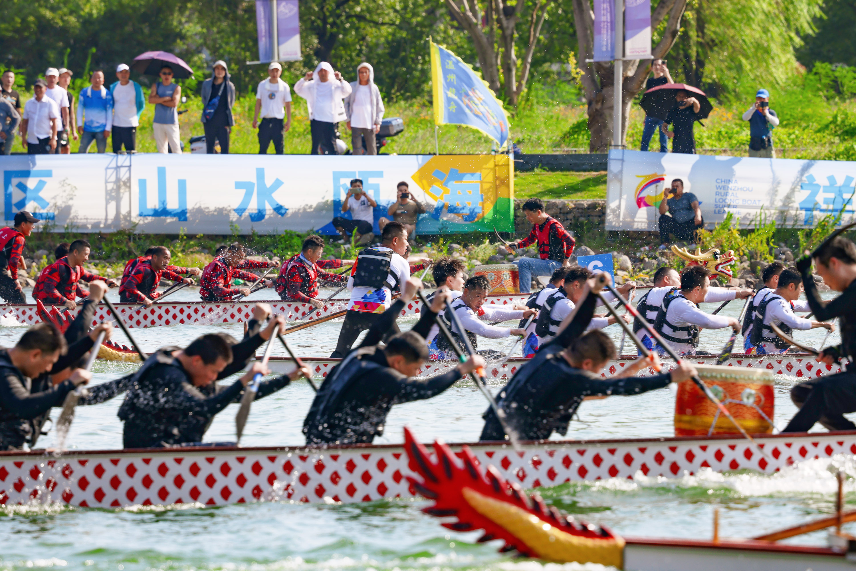 第21屆世界風(fēng)箏錦標(biāo)賽開賽 千余只風(fēng)箏翱翔藍(lán)天(圖1)