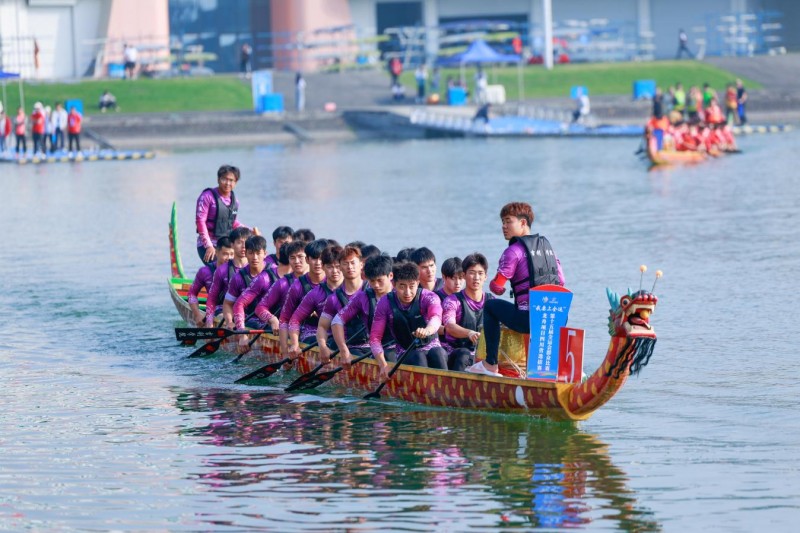 三項(xiàng)冠軍！總成績(jī)第一！吉利學(xué)院龍舟隊(duì)“劃”向第十五屆全運(yùn)會(huì)(圖2)