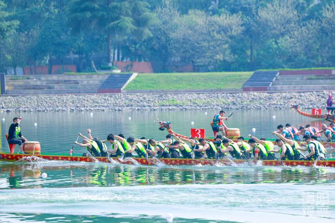 資陽野人龍舟隊(duì)全運(yùn)會選拔賽創(chuàng)佳績 續(xù)寫千年沱江競渡傳奇(圖3)