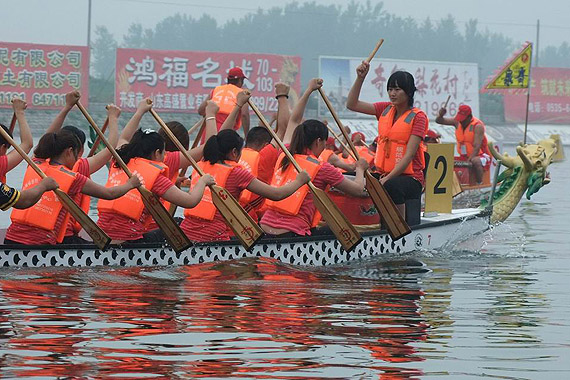 2025宜昌秭歸屈原故傳統(tǒng)里龍舟大賽活動(dòng)攻略